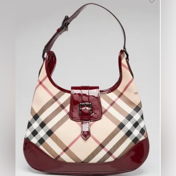 Burberry Handbags - Vintage Authentic Burberry hand bag